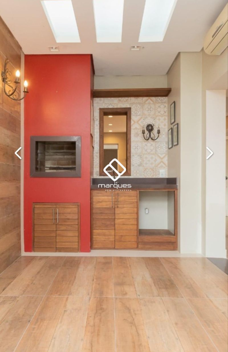 Casa com 3 quartos, 3 banheiros e 161m² à venda no bairro Laranjal, Pelotas