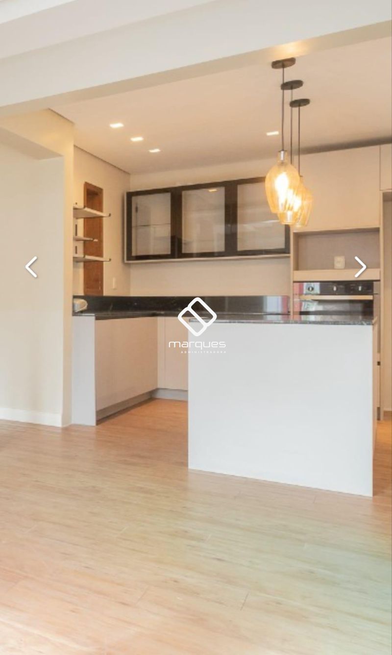Casa com 3 quartos, 3 banheiros e 161m² à venda no bairro Laranjal, Pelotas