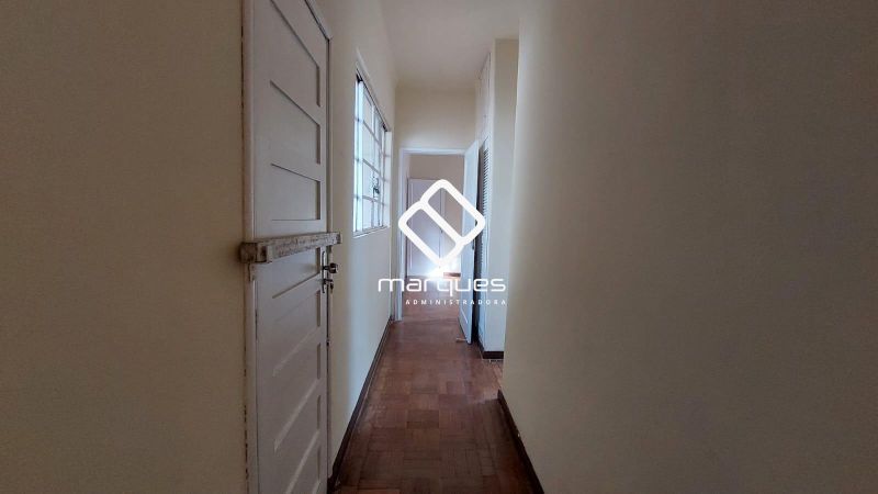 Casa com 3 quartos, 1 banheiro e 120m² à venda no bairro Centro, Pelotas