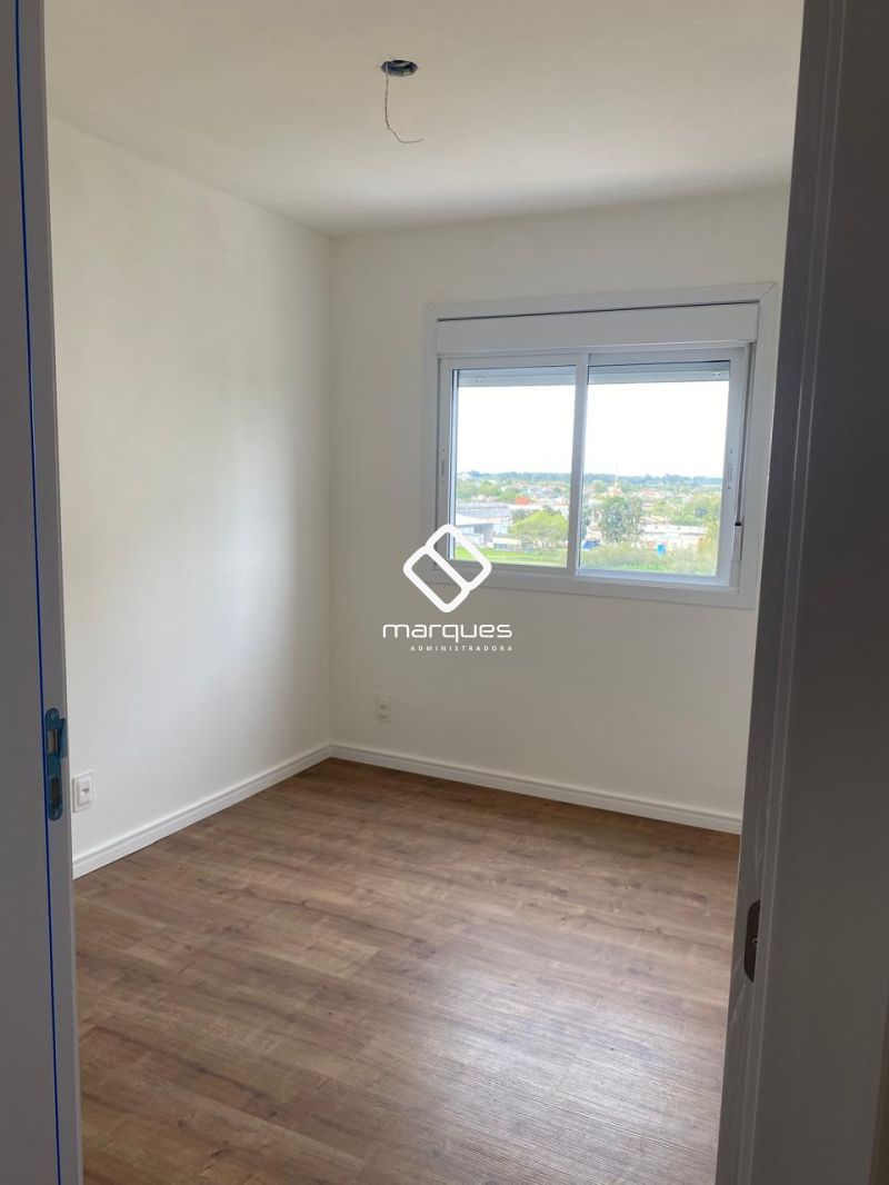 Apartamento com 3 quartos, 1 banheiro e 74m² à venda no bairro Areal, Pelotas