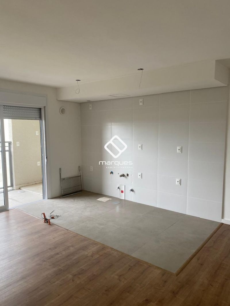 Apartamento com 3 quartos, 1 banheiro e 74m² à venda no bairro Areal, Pelotas
