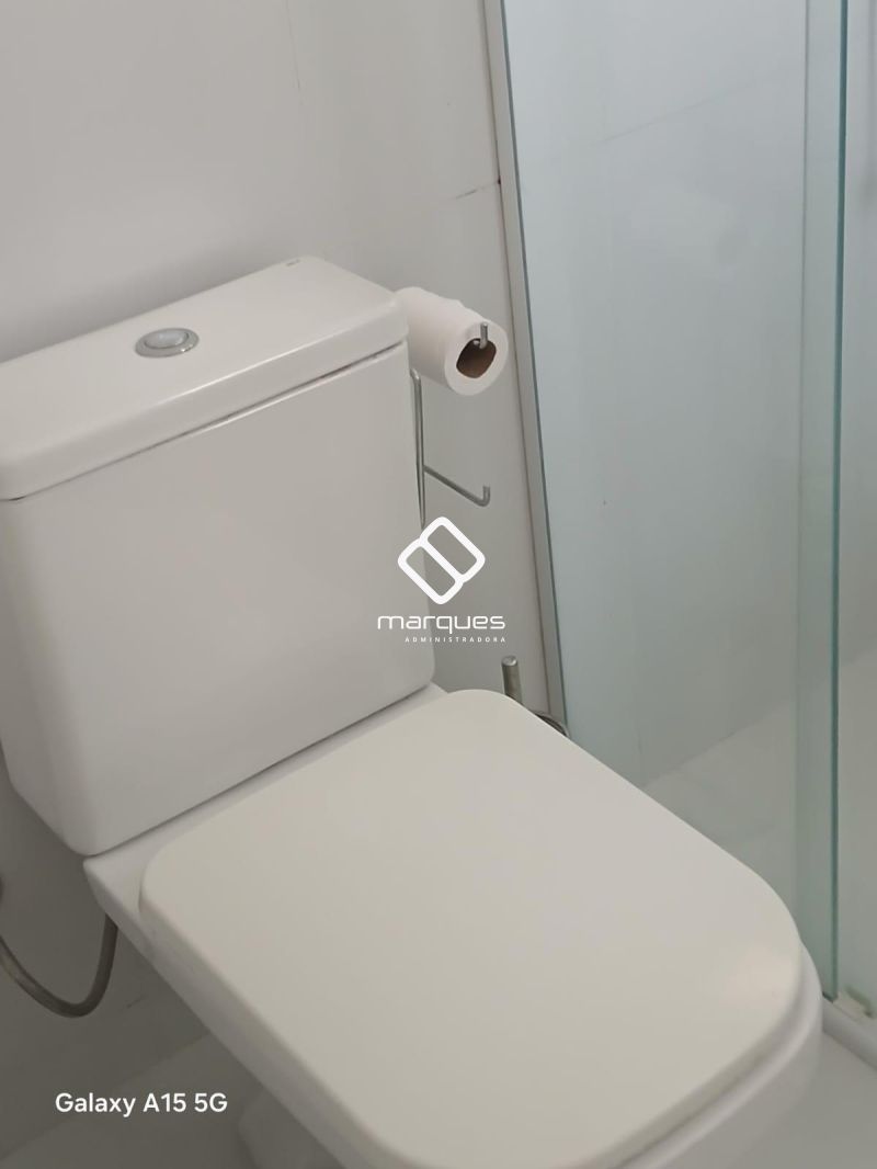 Casa com 1 quarto, 2 banheiros e 97m² à venda no bairro Laranjal, Pelotas