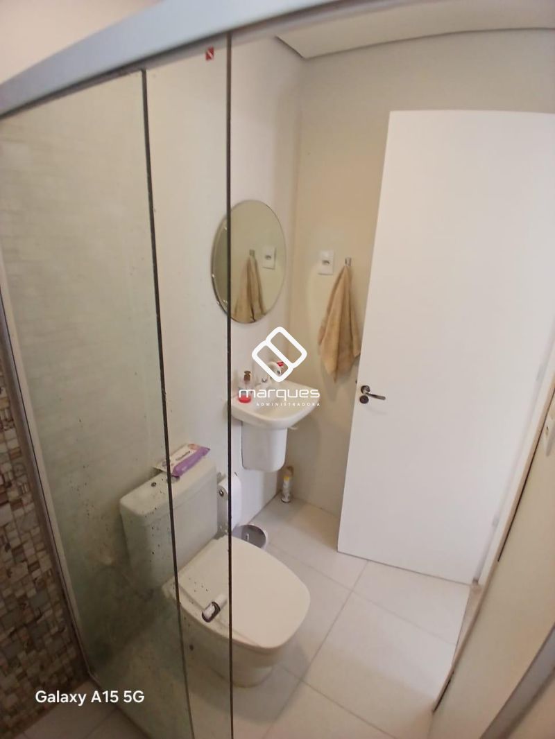 Casa com 1 quarto, 2 banheiros e 97m² à venda no bairro Laranjal, Pelotas