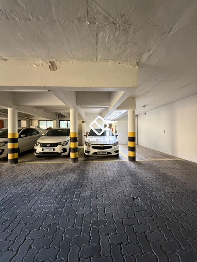 Apartamento com 3 quartos, 2 banheiros e 114m² à venda no bairro Centro, Pelotas