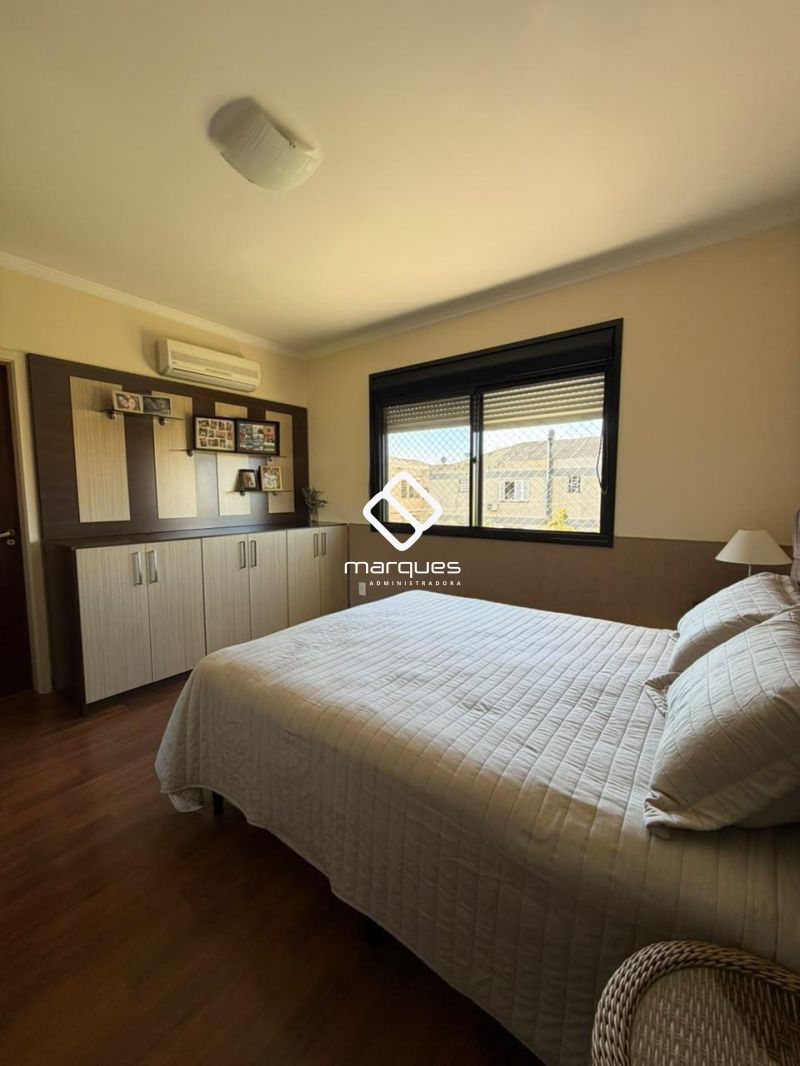 Apartamento com 3 quartos, 2 banheiros e 114m² à venda no bairro Centro, Pelotas