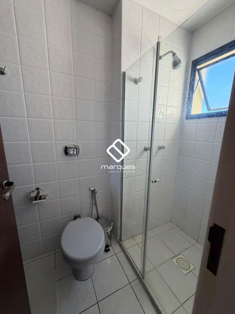 Apartamento com 3 quartos, 2 banheiros e 114m² à venda no bairro Centro, Pelotas