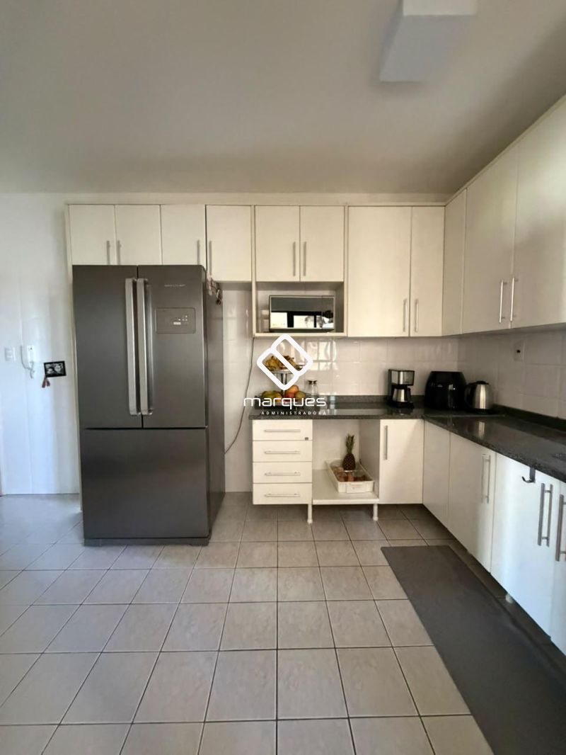 Apartamento com 3 quartos, 2 banheiros e 114m² à venda no bairro Centro, Pelotas