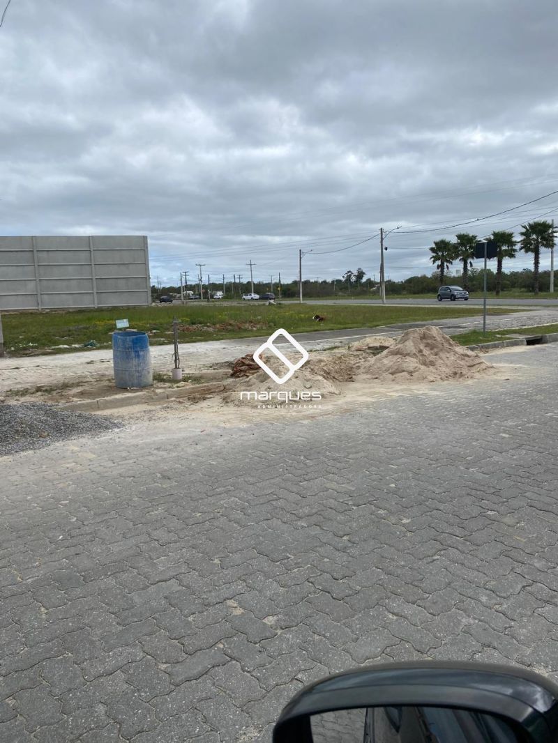 Terreno à venda no bairro Três Vendas, Pelotas