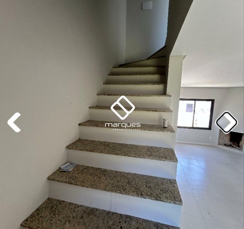 Casa com 2 quartos, 3 banheiros e 87m² à venda no bairro Laranjal, Pelotas
