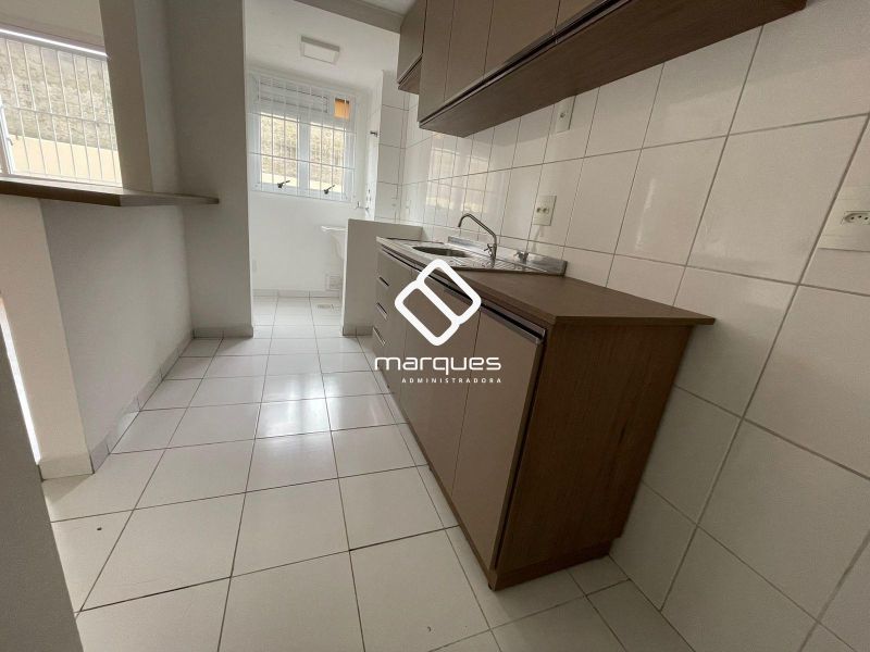 Apartamento com 3 quartos, 1 banheiro e 70m² à venda no bairro Areal, Pelotas