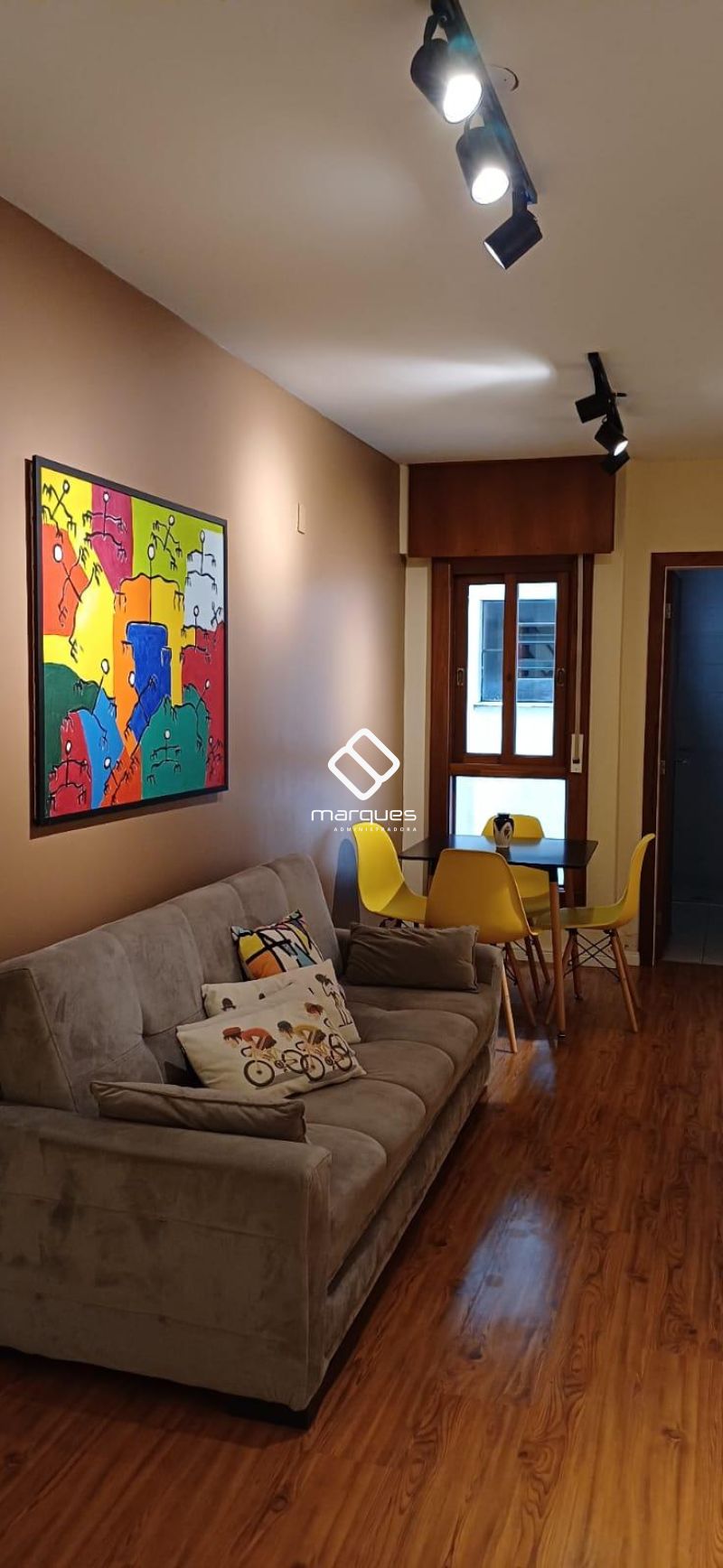 Apartamento com 1 quarto, 1 banheiro e 46m² à venda no bairro Centro, Pelotas