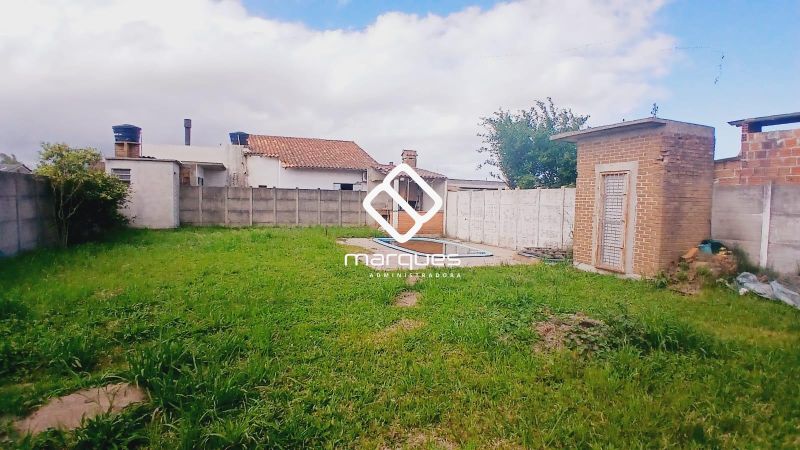 Casa com 2 quartos, 2 banheiros e 1400m² à venda no bairro Laranjal, Pelotas