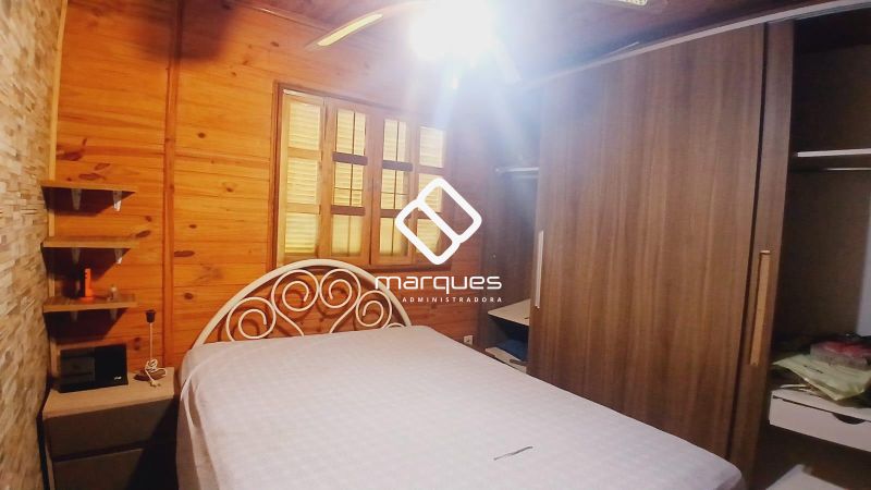 Casa com 2 quartos, 2 banheiros e 1400m² à venda no bairro Laranjal, Pelotas