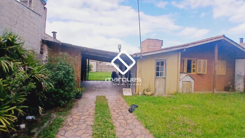 Casa com 2 quartos, 2 banheiros e 1400m² à venda no bairro Laranjal, Pelotas