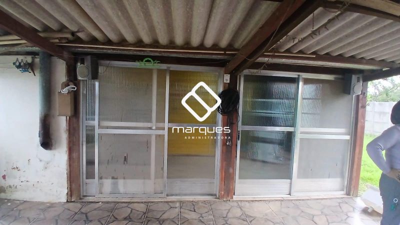 Casa com 2 quartos, 2 banheiros e 1400m² à venda no bairro Laranjal, Pelotas