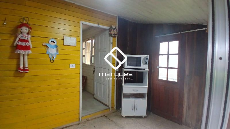 Casa com 2 quartos, 2 banheiros e 1400m² à venda no bairro Laranjal, Pelotas