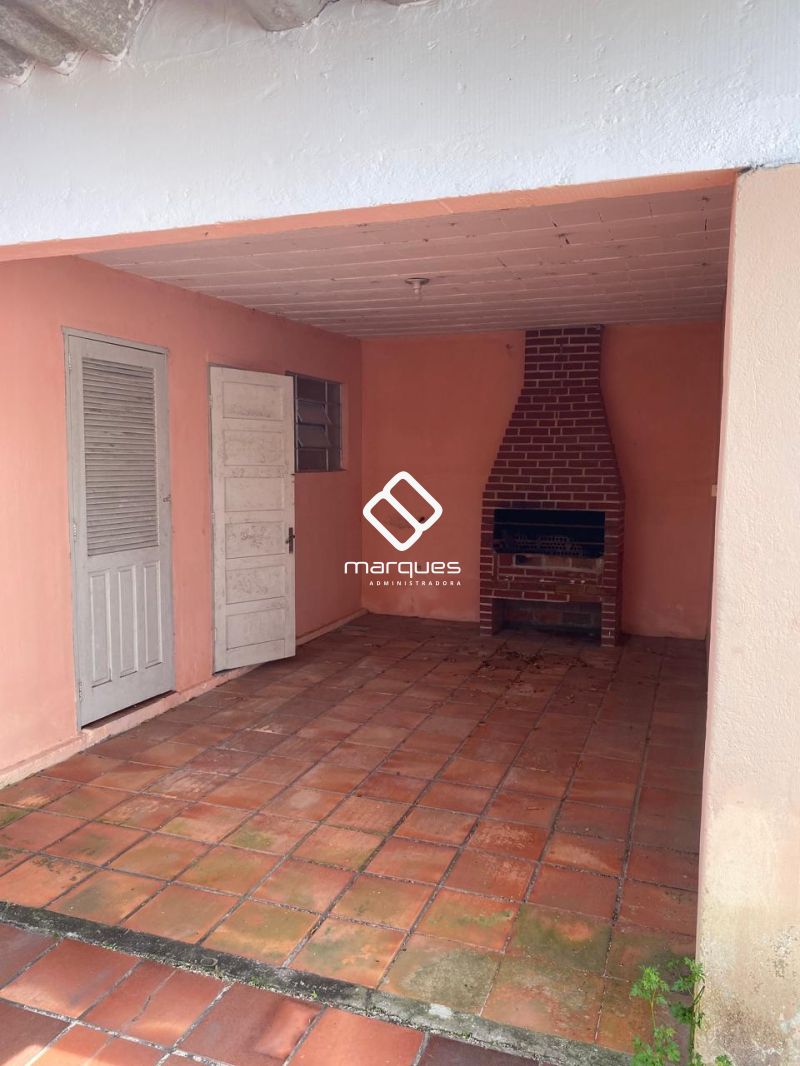 Casa com 3 quartos, 2 banheiros e 151m² à venda no bairro Areal, Pelotas