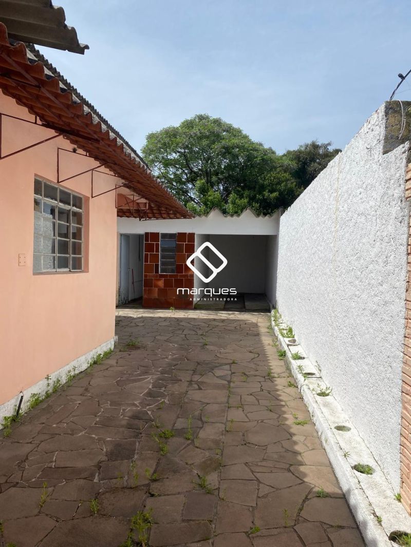 Casa com 3 quartos, 2 banheiros e 151m² à venda no bairro Areal, Pelotas