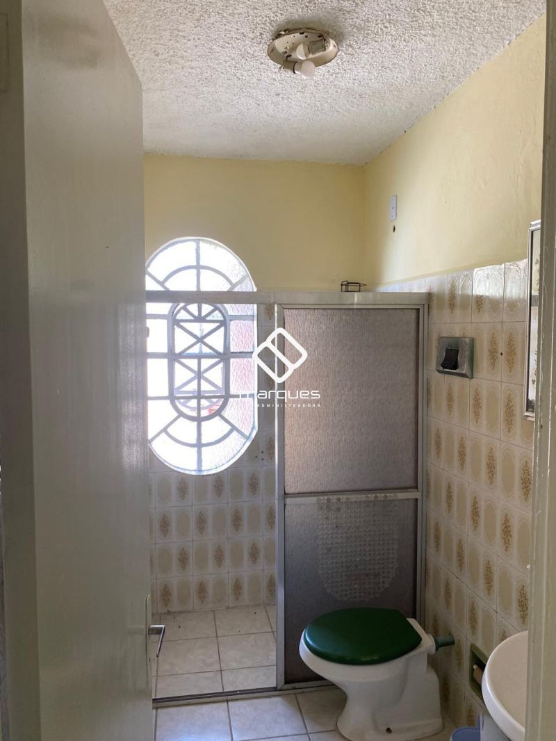 Casa com 3 quartos, 2 banheiros e 151m² à venda no bairro Areal, Pelotas