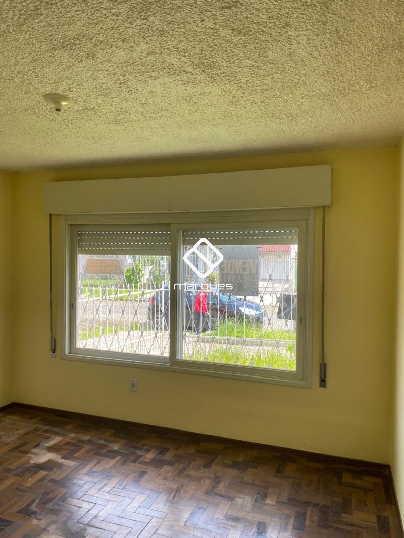 Casa com 3 quartos, 2 banheiros e 151m² à venda no bairro Areal, Pelotas