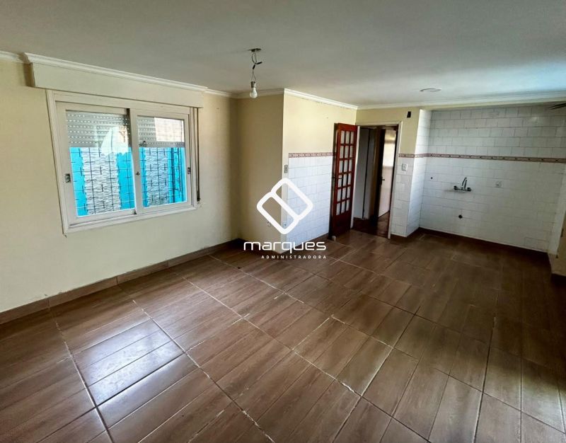 Casa com 4 quartos, 1 banheiro e 160m² à venda no bairro Areal, Pelotas