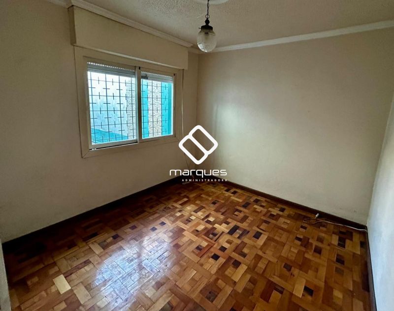 Casa com 4 quartos, 1 banheiro e 160m² à venda no bairro Areal, Pelotas