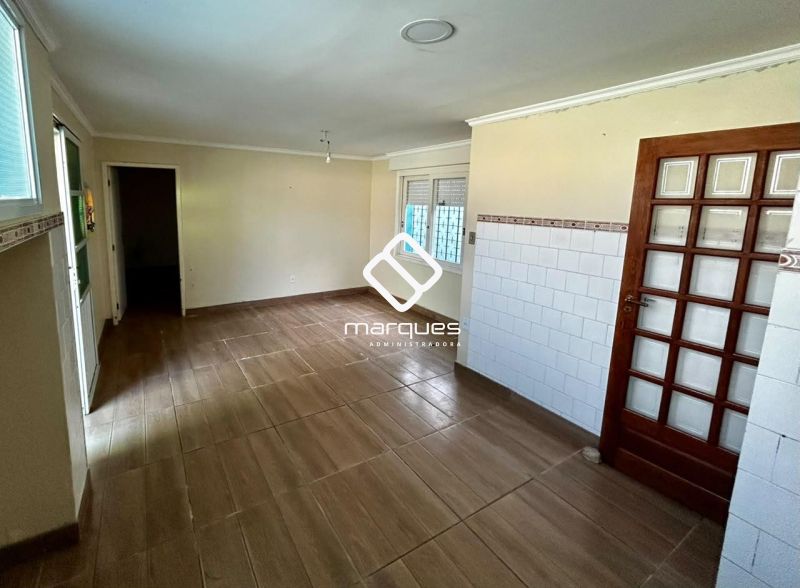 Casa com 4 quartos, 1 banheiro e 160m² à venda no bairro Areal, Pelotas