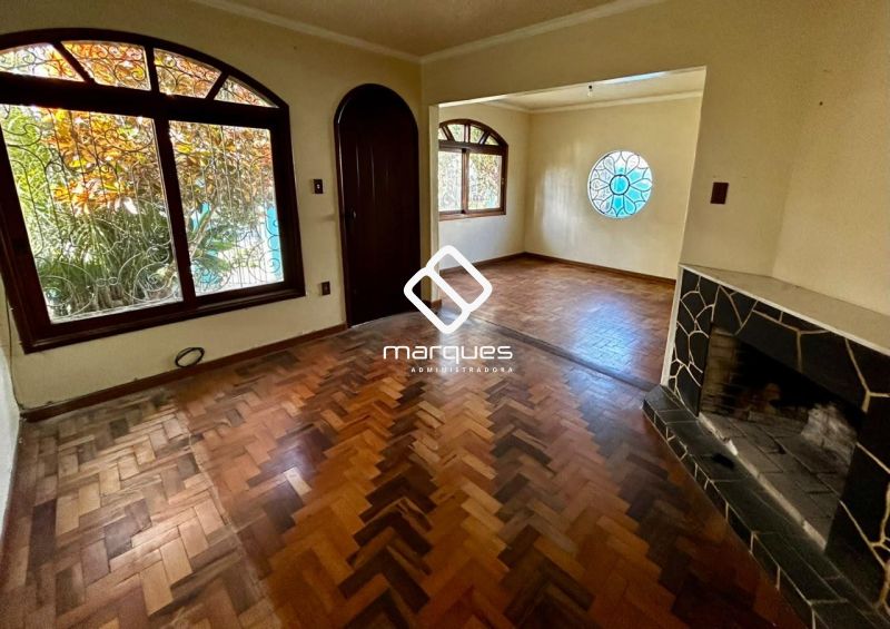 Casa com 4 quartos, 1 banheiro e 160m² à venda no bairro Areal, Pelotas
