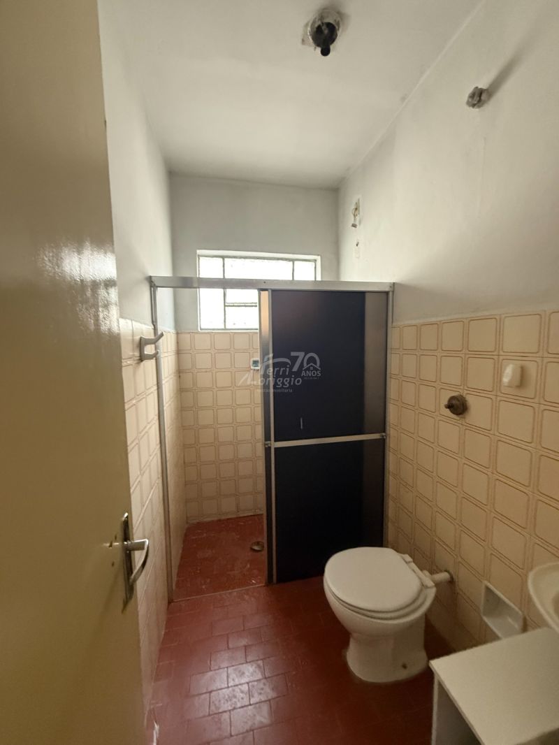 Casa com 2 quartos, 1 banheiro e 69m² para alugar no bairro Serra Pelada, Guaratingueta