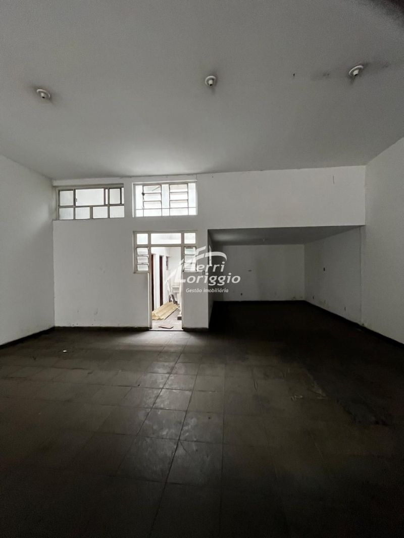 Ponto Comercial com 1 banheiro e 174m² para alugar no bairro Centro, Guaratingueta