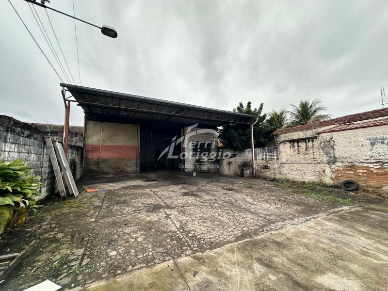 Ponto Comercial com 1 banheiro e 108m² para alugar no bairro Pedregulho, Guaratingueta