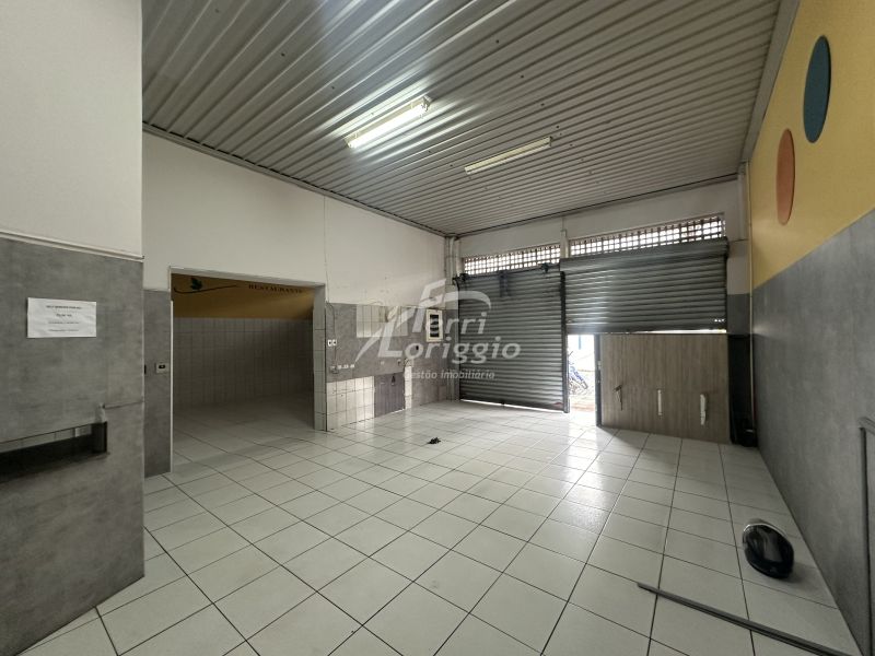 Ponto Comercial com 66m² para alugar no bairro Centro, Guaratingueta