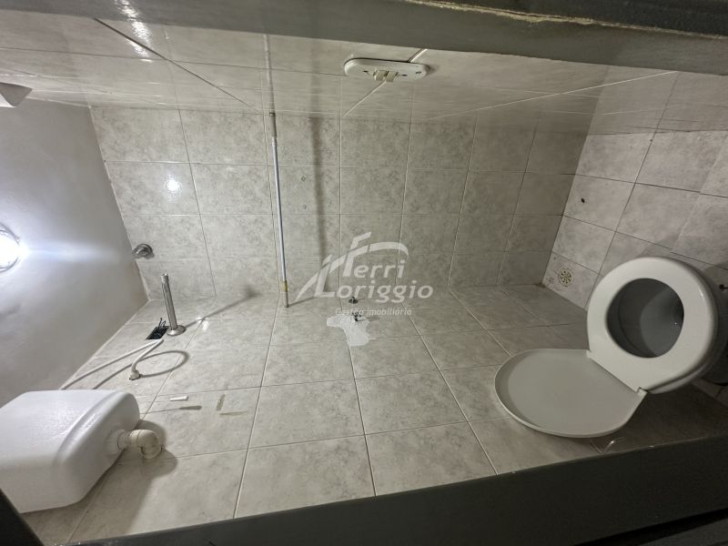 Ponto Comercial com 66m² para alugar no bairro Centro, Guaratingueta