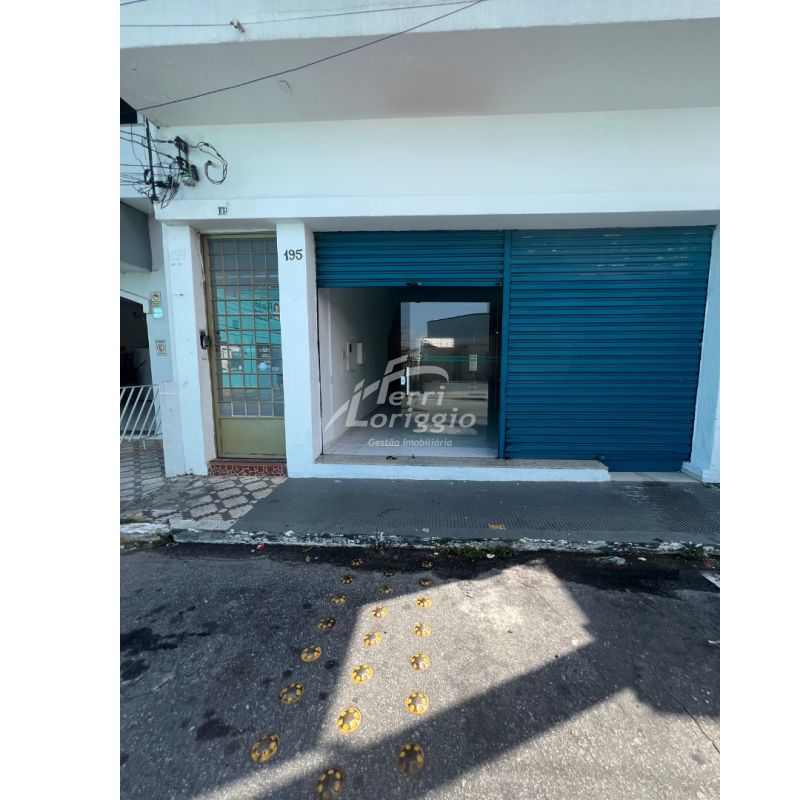 Ponto Comercial com 2 quartos, 2 banheiros e 216m² para alugar no bairro Centro, Guaratingueta