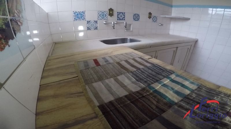 Apartamento com 3 quartos, 2 banheiros e 136m² para alugar no bairro Centro, Guaratingueta