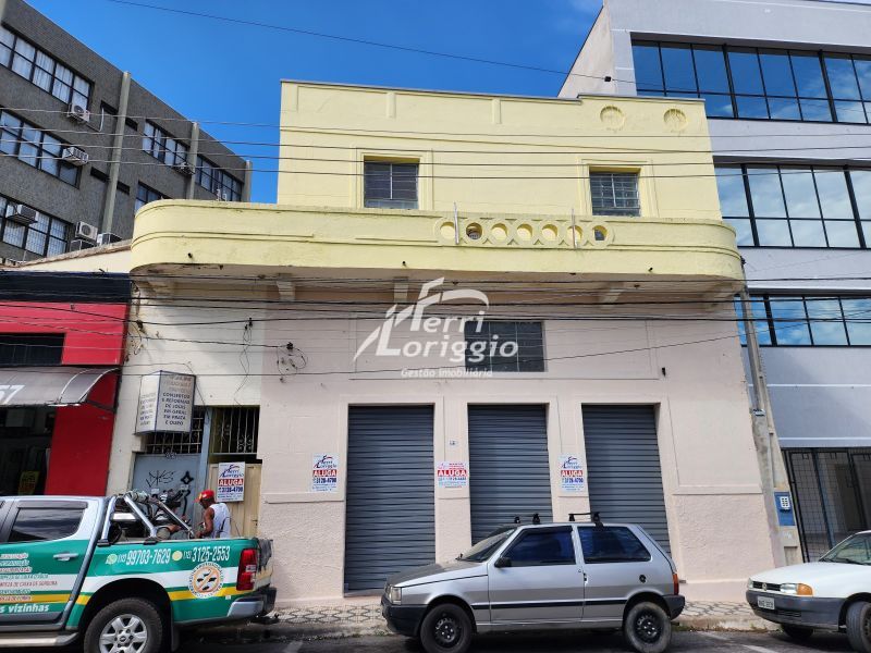 Ponto Comercial com 2 banheiros e 199m² para alugar no bairro Centro, Guaratingueta