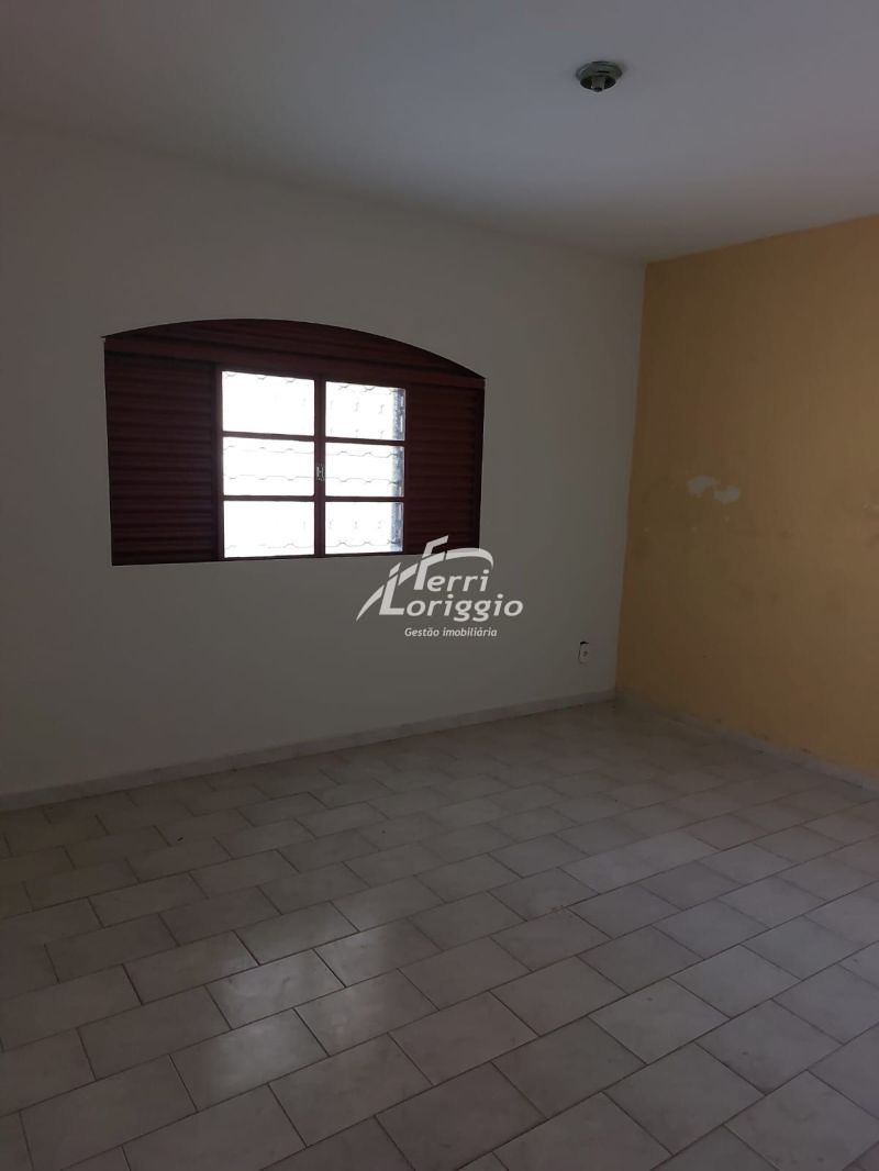 Casa com 2 quartos para alugar no bairro Pedregulho, Guaratingueta