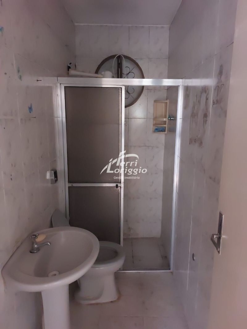 Casa com 2 quartos para alugar no bairro Pedregulho, Guaratingueta