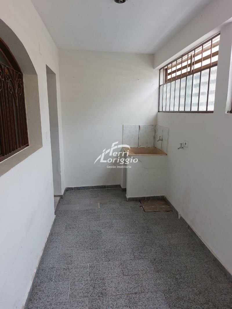 Casa com 2 quartos para alugar no bairro Pedregulho, Guaratingueta