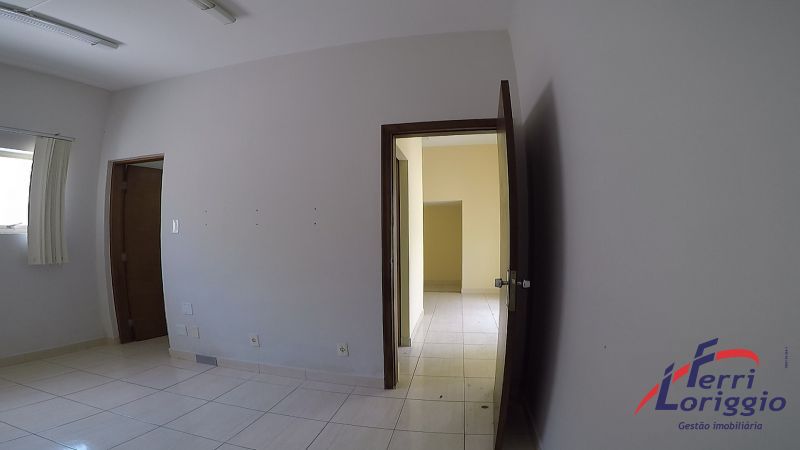 Sala com 1 banheiro para alugar no bairro Centro, Guaratingueta