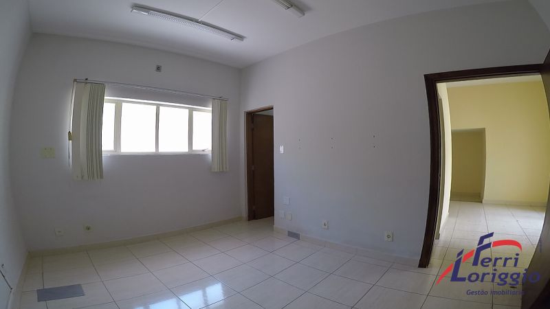 Sala com 1 banheiro para alugar no bairro Centro, Guaratingueta