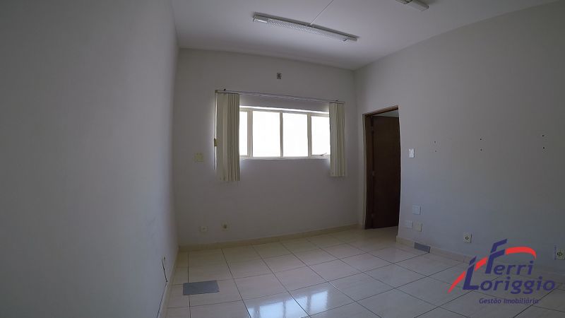 Sala com 1 banheiro para alugar no bairro Centro, Guaratingueta