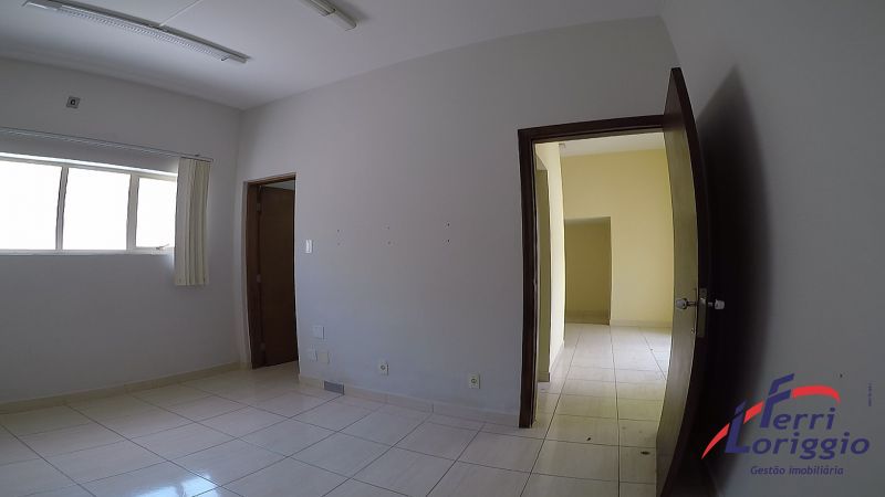 Sala com 1 banheiro para alugar no bairro Centro, Guaratingueta