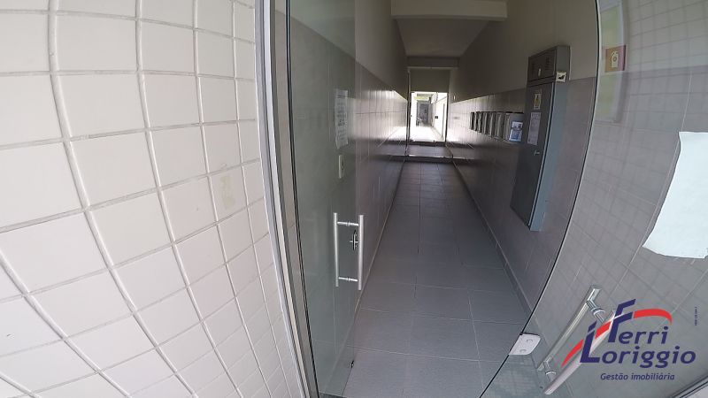 Sala com 1 banheiro para alugar no bairro Centro, Guaratingueta