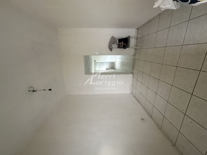 Casa com 1 quarto, 1 banheiro e 30m² para alugar no bairro Pedreira, Guaratingueta