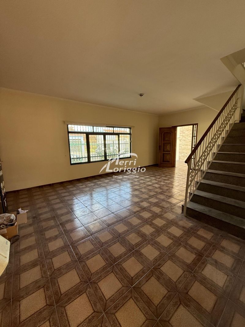 Casa com 3 quartos, 1 banheiro e 210m² para alugar no bairro Pedregulho, Guaratingueta