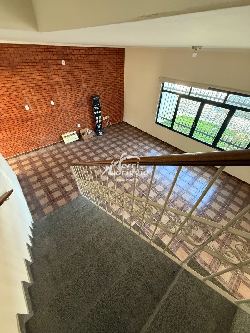 Casa com 3 quartos, 1 banheiro e 210m² para alugar no bairro Pedregulho, Guaratingueta