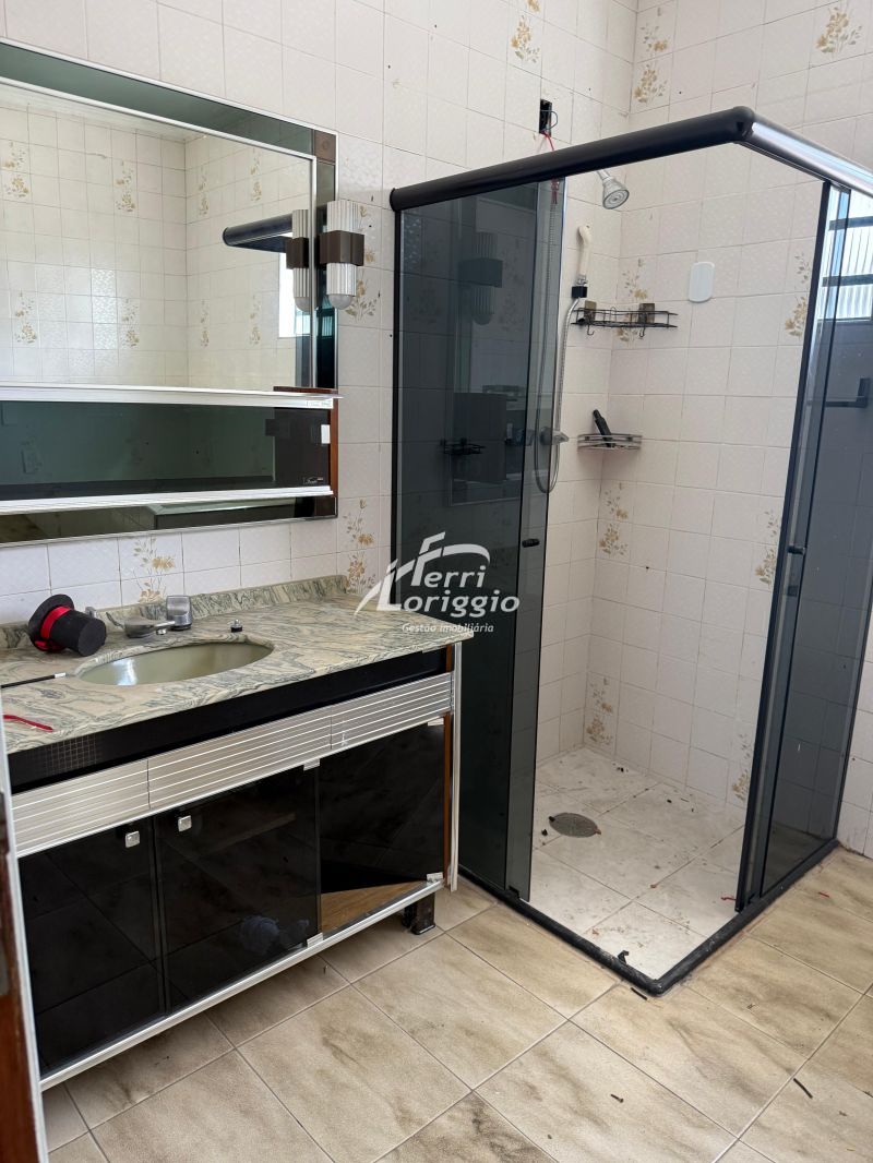 Casa com 3 quartos, 1 banheiro e 210m² para alugar no bairro Pedregulho, Guaratingueta