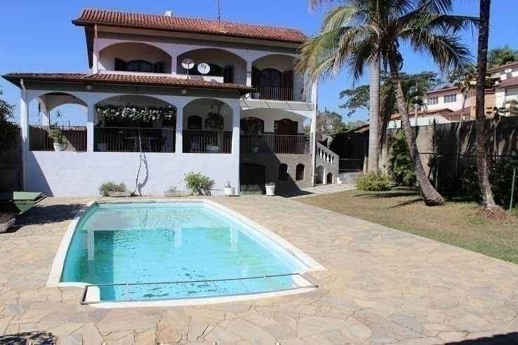 Casa com 4 quartos e 746m² à venda no bairro Portal das Colinas, Guaratingueta