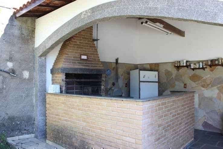 Casa com 4 quartos e 746m² à venda no bairro Portal das Colinas, Guaratingueta